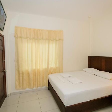 Hotel Mediterraneo Inn Santa Rosa de Lima Kültér fotó