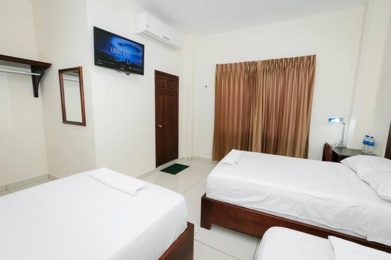Hotel Mediterraneo Inn Santa Rosa de Lima Kültér fotó