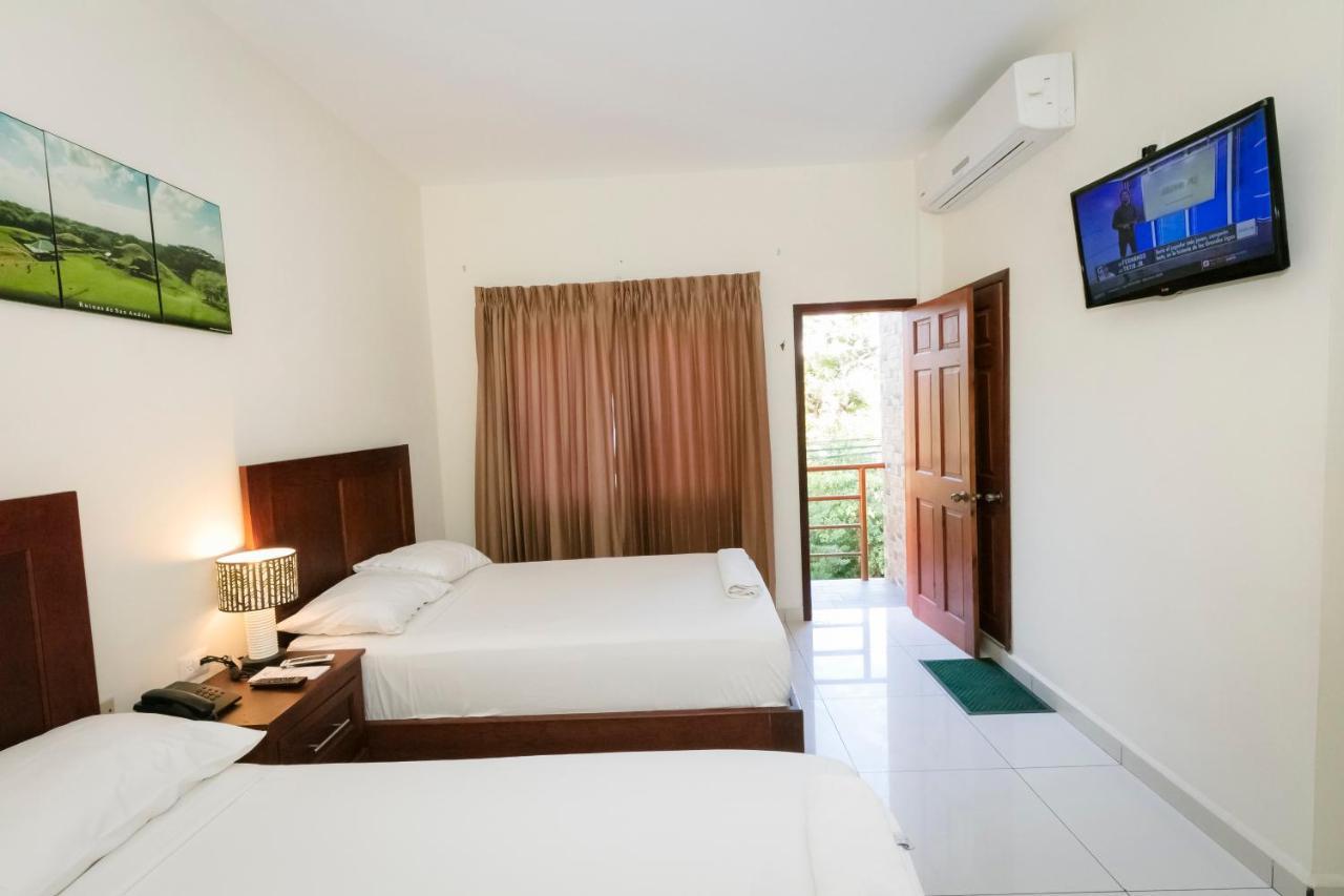 Hotel Mediterraneo Inn Santa Rosa de Lima Kültér fotó